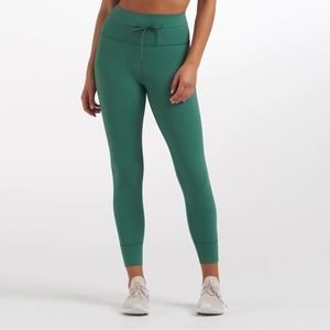 Vuori Daily Legging 🌵 Dark Cactus 🌵